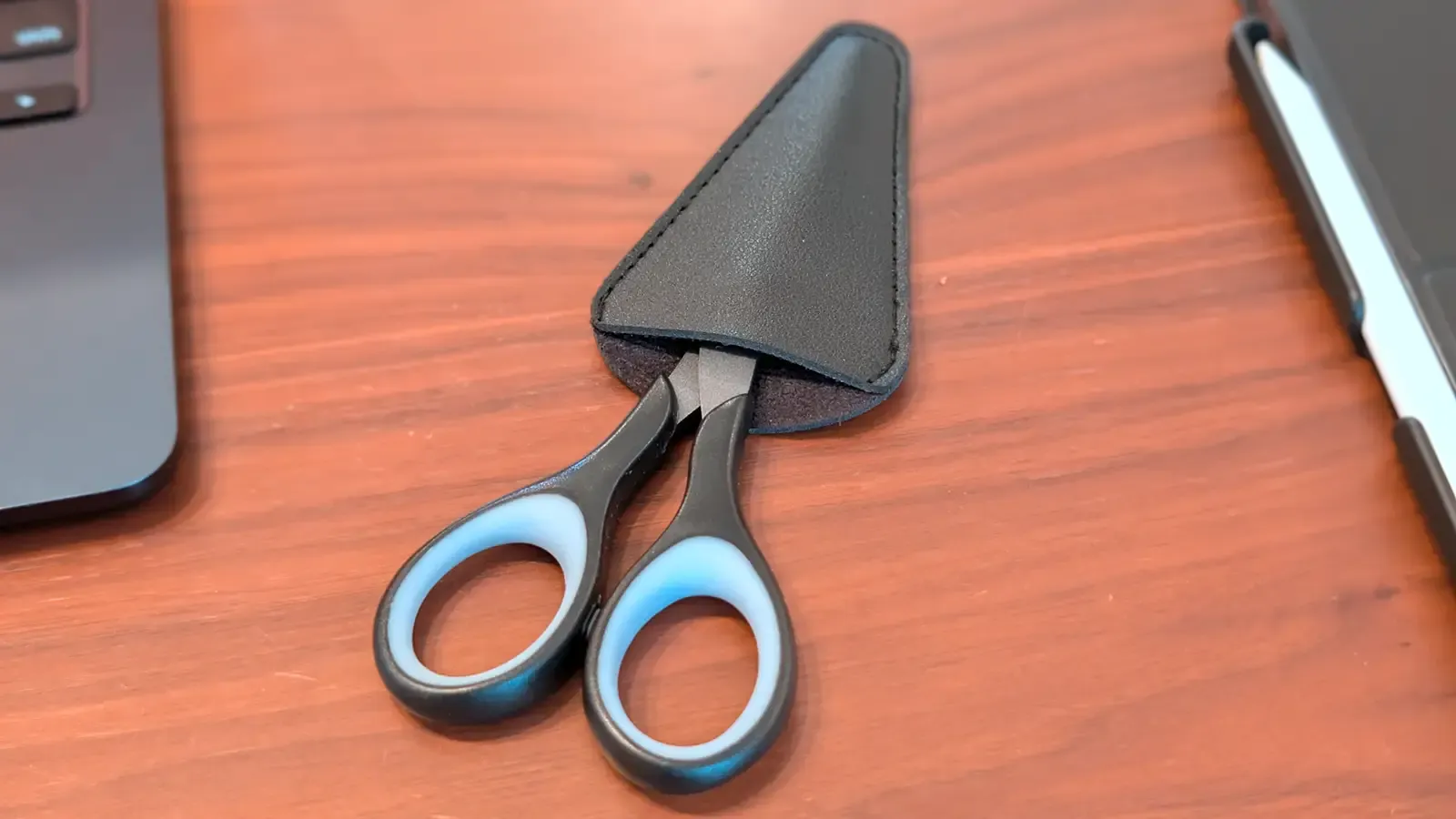 PATIKILのハサミ用シザーカバー